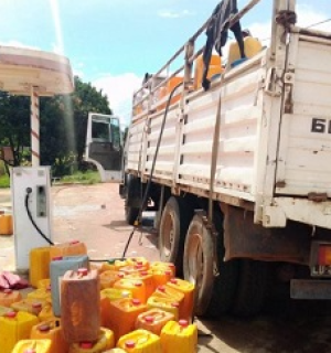 PN apreendeu cerca de 7.500 litros de combustível em Cabinda.