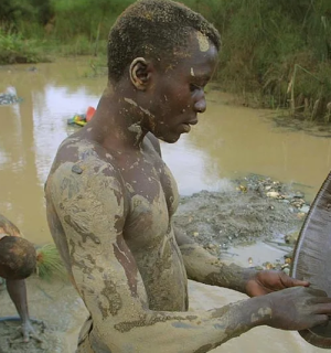 RDC acusa Apple de usar minerais oriundos de minas ilegais.