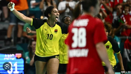 Seleção Nacional de Handebol feminina trabalha com dupla sessão de treinos!