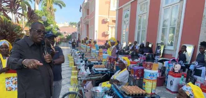 Benguela substitui merenda por “alimentação escolar” e injecta 3 mil milhões de kwanzas