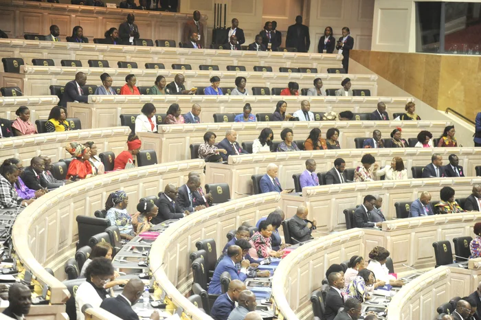 4.ª Comissão da Assembleia Nacional aprova execução do OGE do III trimestre de 2025