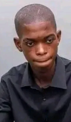 Jovem Heroi abandona formação.