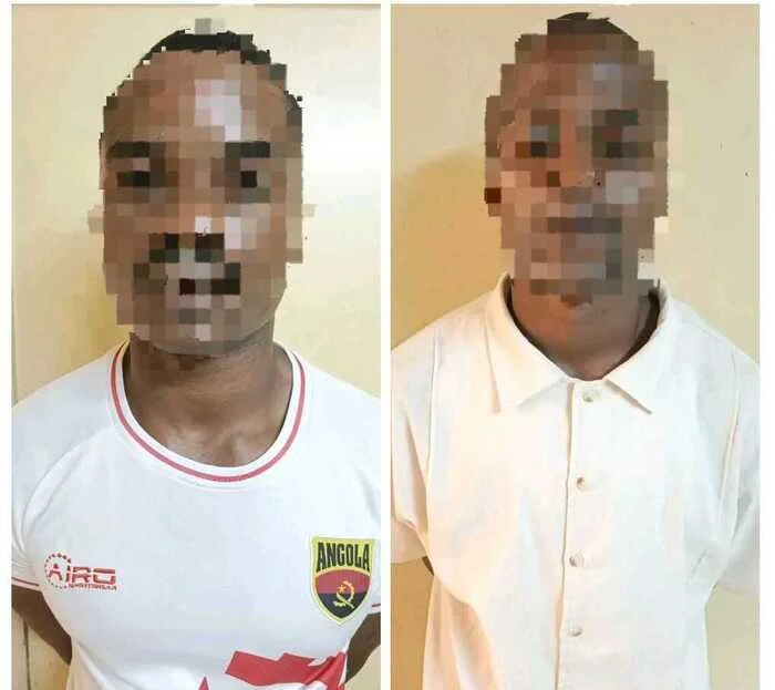 SIC detém dois falsos agentes da Polícia Nacional por posse ilegal de fardas e arma de fogo.