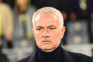 José Mourinho é muito novo para a reforma.