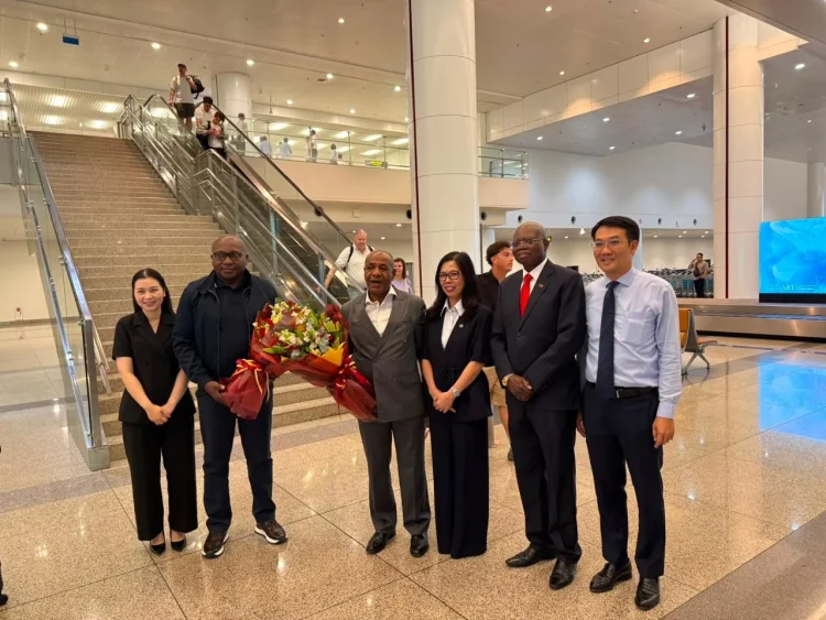 Angola e Vietname reforçam cooperação.