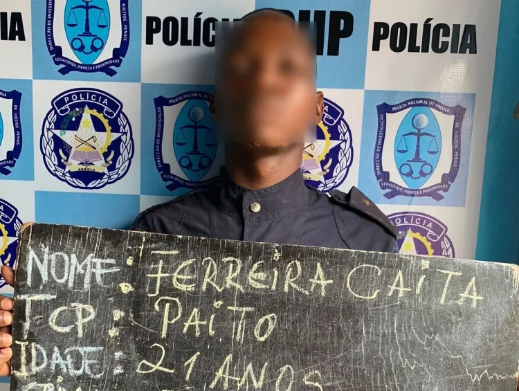 Detido cidadão de 21 anos por exercer ilegalmente a função de efectivo da Polícia Nacional.