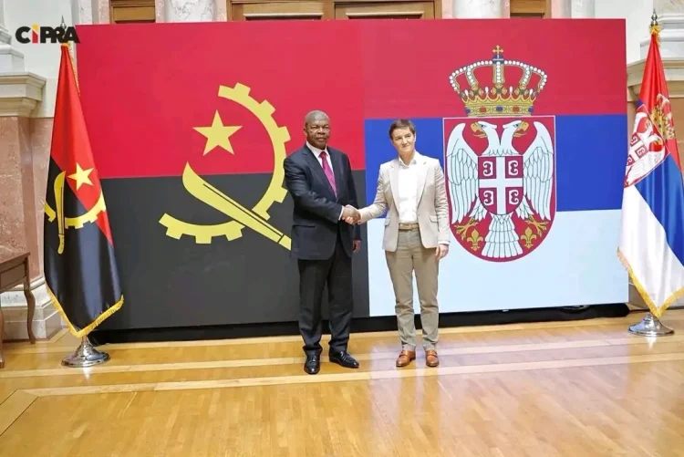 João Lourenço visita Assembleia Nacional da Sérvia