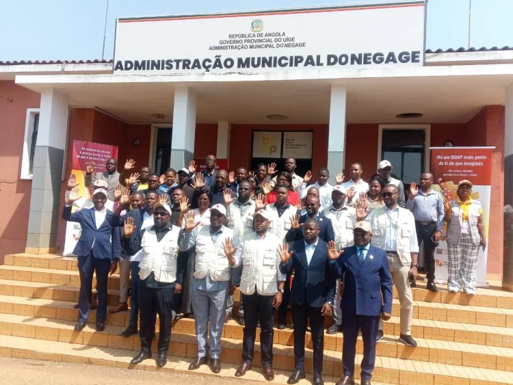 Ministro da Administração do Território desembarca na província do Uíge.
