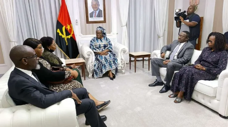 Embaixadores Africanos em Cabinda.