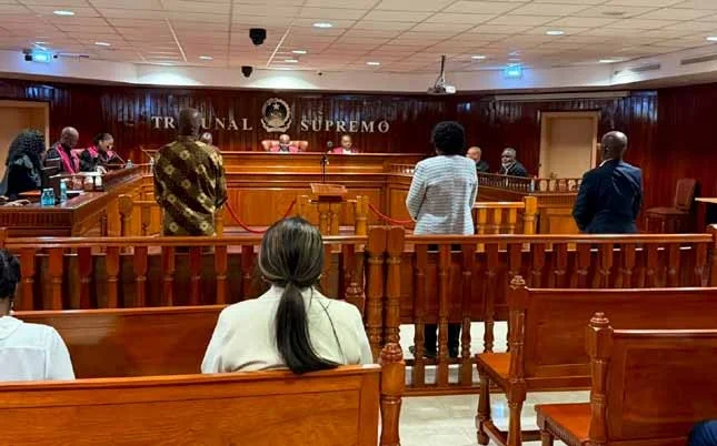 A antiga ministra das Pescas e Mar, Vitória Neto, foi ontem (22) condenada a três anos de prisão, com pena .