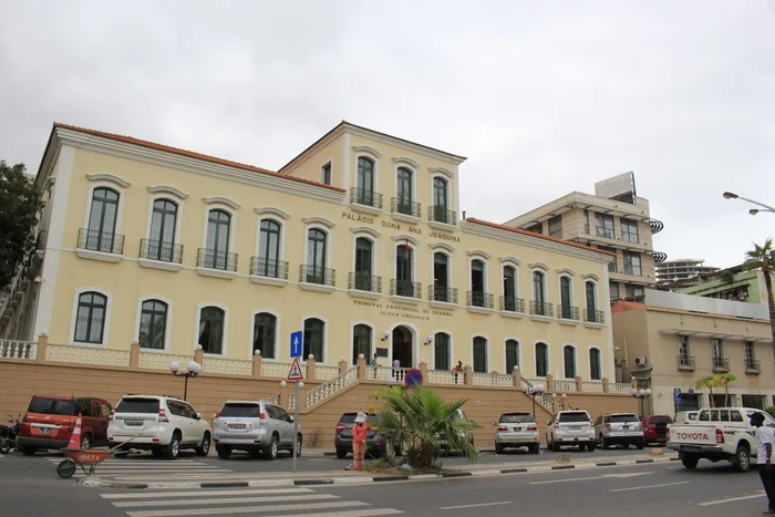 Tribunal de Luanda condena dois cidadãos russos.