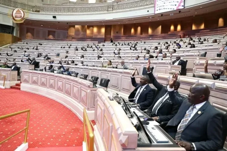 Parlamento aprova autorização legislativa sobre assinatura eletrónica com 166 votos a favor