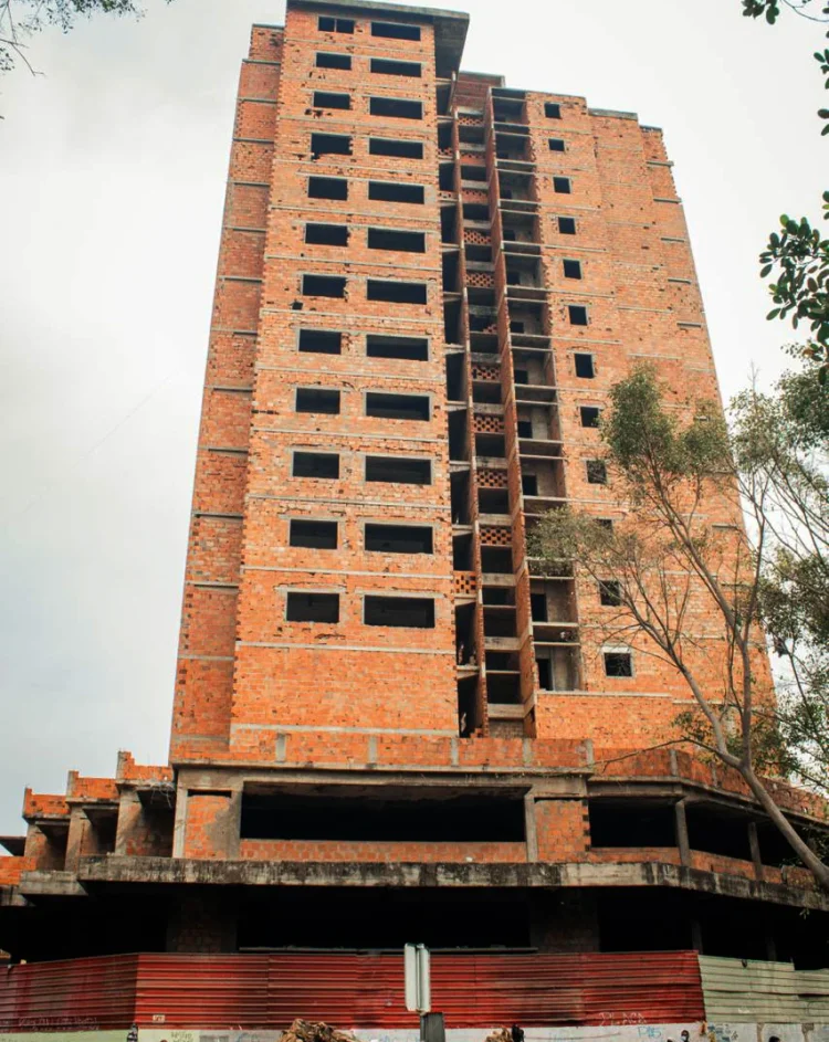 GPL vai avançar para a demolição de edifícios em risco na cidade de Luanda