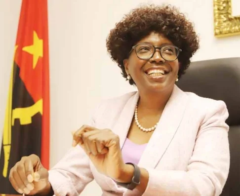 Sílvia Lutucuta trabalha na província do Huambo.