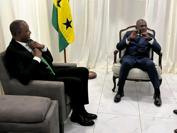 Angola marca presença na investidura do Presidente reeleito de São Tomé e Príncipe