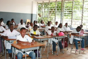 Mais de três milhões de crianças abrangidas pelo Programa de Alimentação Escolar em Angola