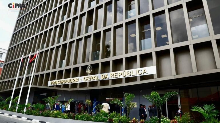 PGR avança na cooperação regional contra crimes ambientais.