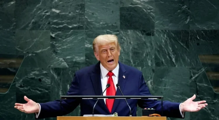 Donald Trump assegura que EUA estão mais fortes.