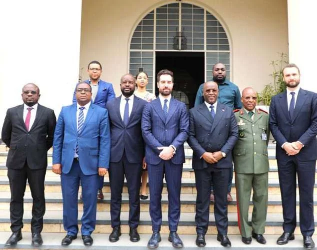 Angola poderá ter lei própria sobre armas biológicas com apoio da ONU