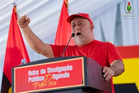 Luís Nunes reconduzido à liderança do MPLA