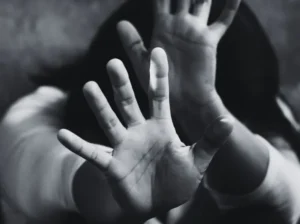 Pastor viola menor de 16 anos sob pretexto de tratamento espiritual