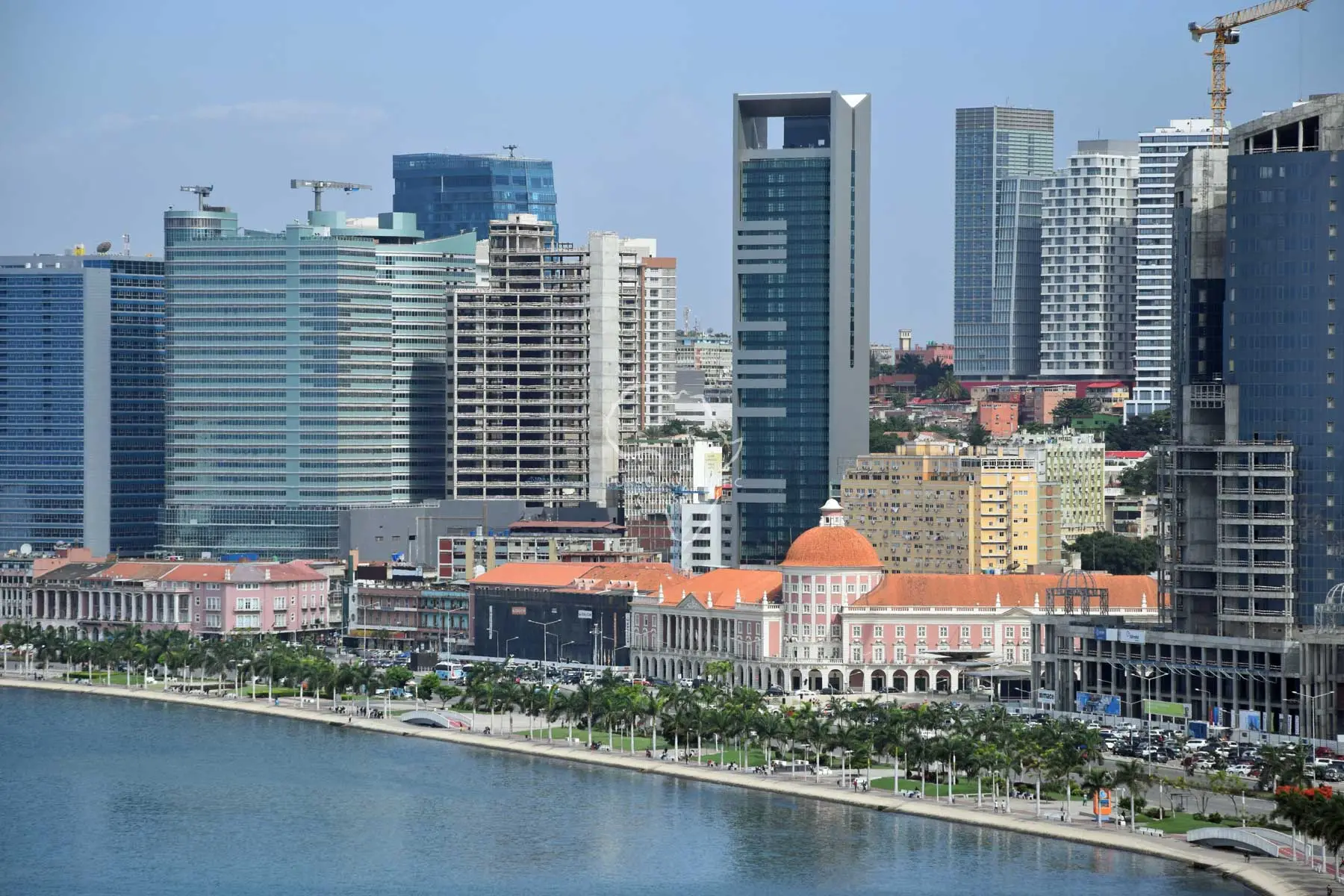 Angola vai fomentar o turismo.