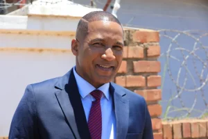 Presidente do Botswana chega a Benguela