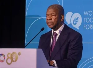João Lourenço defende acções concretas contra o paradoxo da fome global.