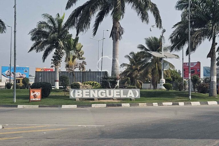 benguela aguarda pelo discurso.