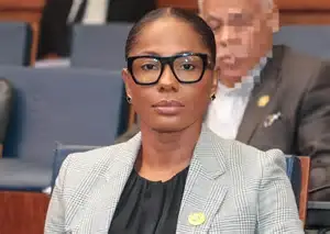 Ministra da Educação destaca importância dos estudos